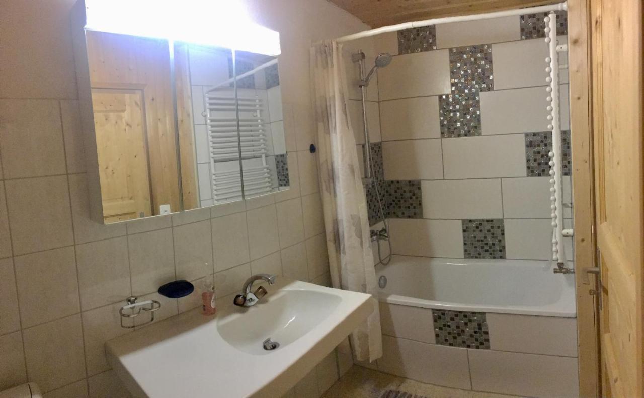 Bnb Guesthouse Lusi Frauenkirch Luaran gambar